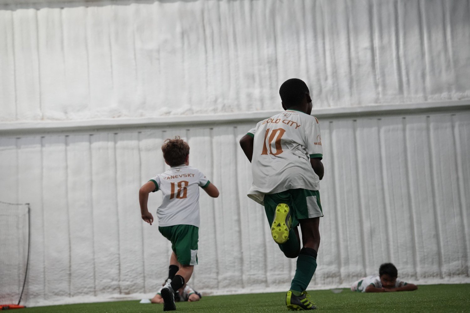 turf-house-jax-kids-playing