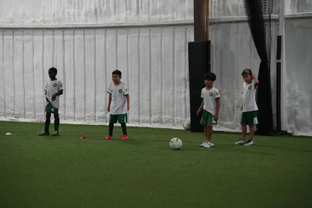 kids-team-playing-soccer